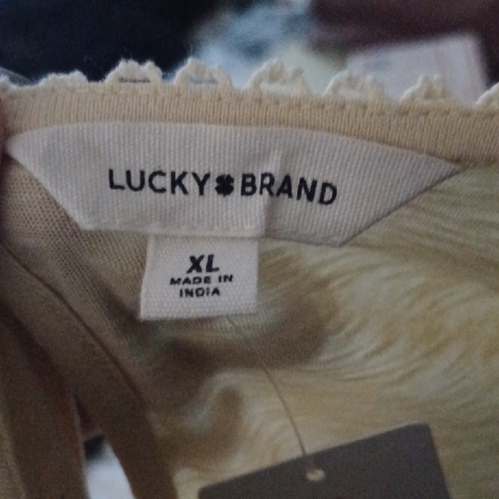 NWT Lucky Brand Cream Sleeveless Blouse with Lace - Picture 2 of 9